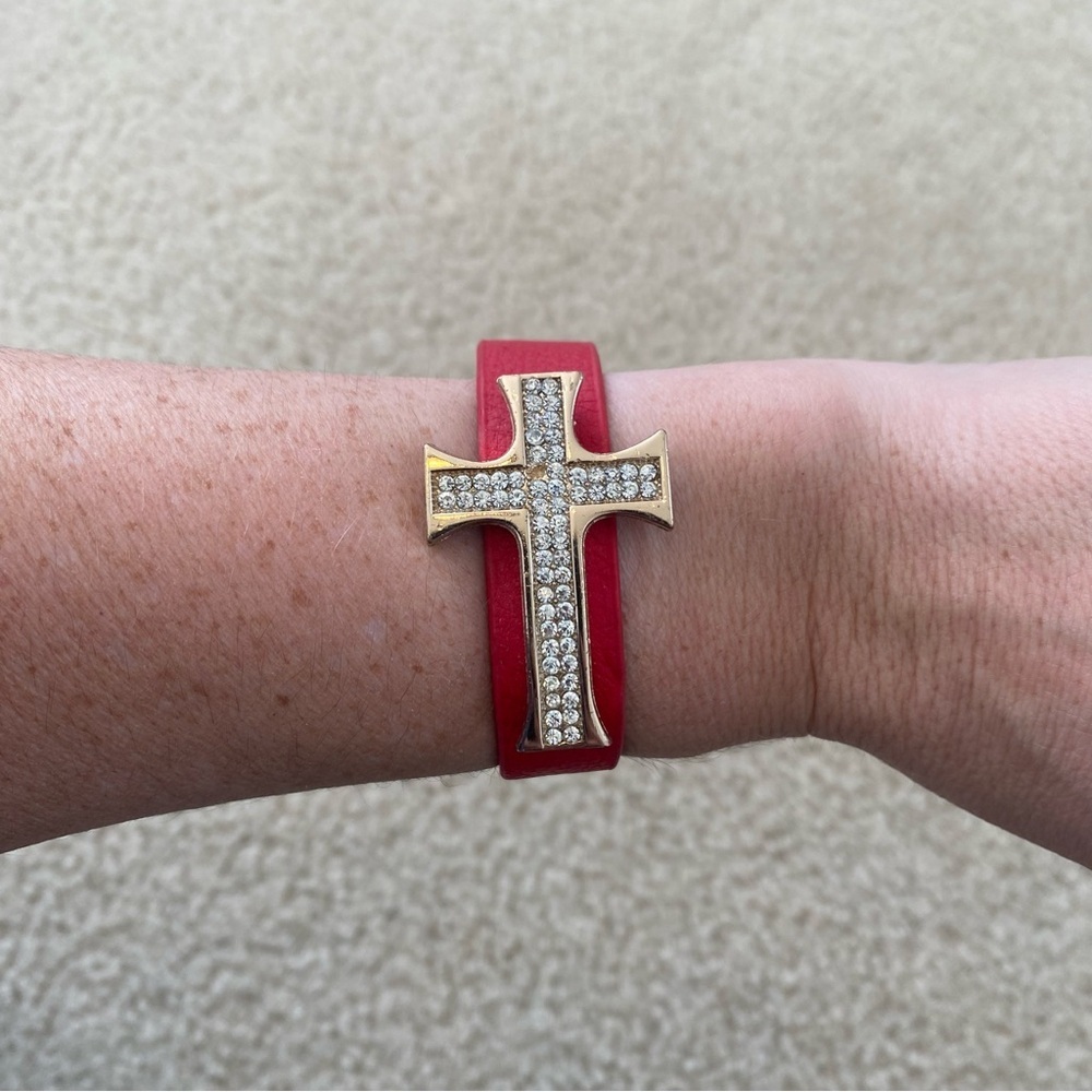 Women’s Red Gold Cross Bracelet/Cuff